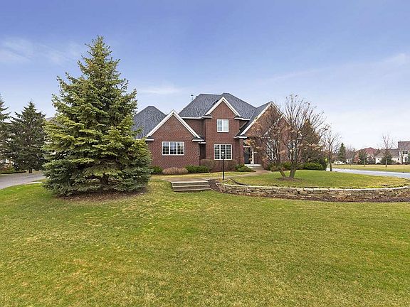 2nd image of 3654 Dunhill Ln