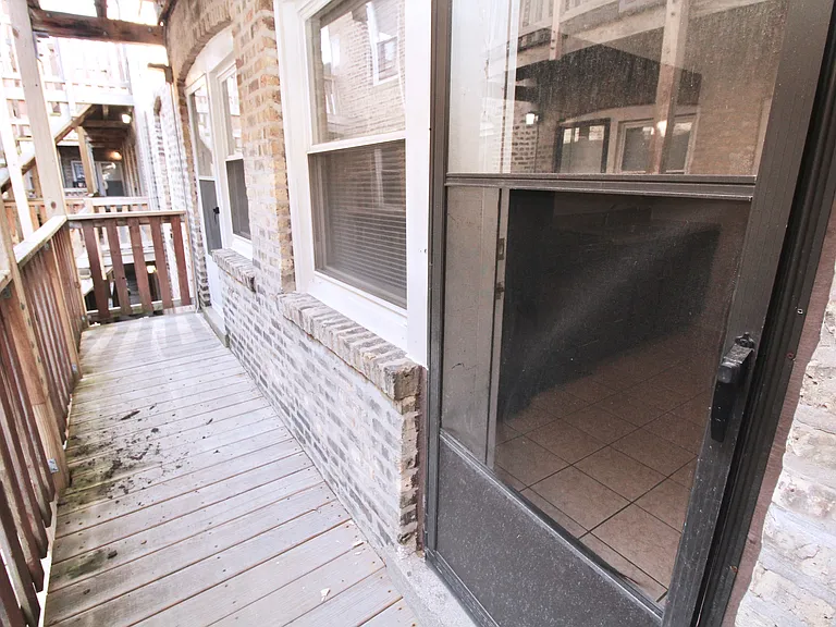 1350 W Argyle St #2N — Photo 10
