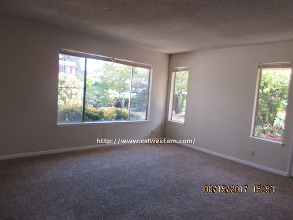 5th image of 291 Granville Ct
