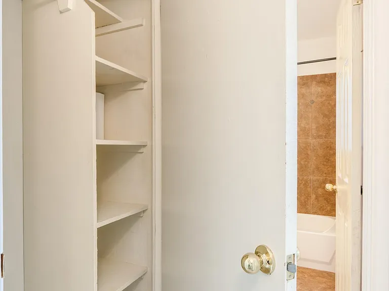 1120 E Waverly St — Photo 21