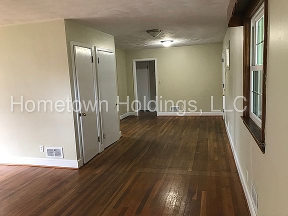 3rd image of 3302 Troy Ave NW