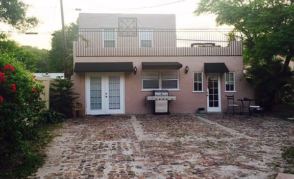 2nd image of 2410 Palmetto Ave #B