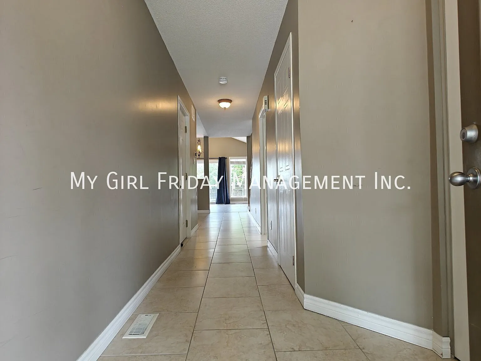 3 bed, 1.5 bath, 1200 sqft, $2,600 — Photo 4