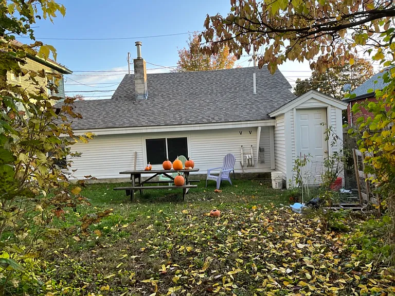 28 Peru St — Photo 12
