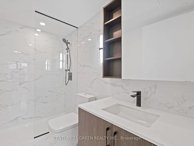 689 The Queensway #216 — Photo 34