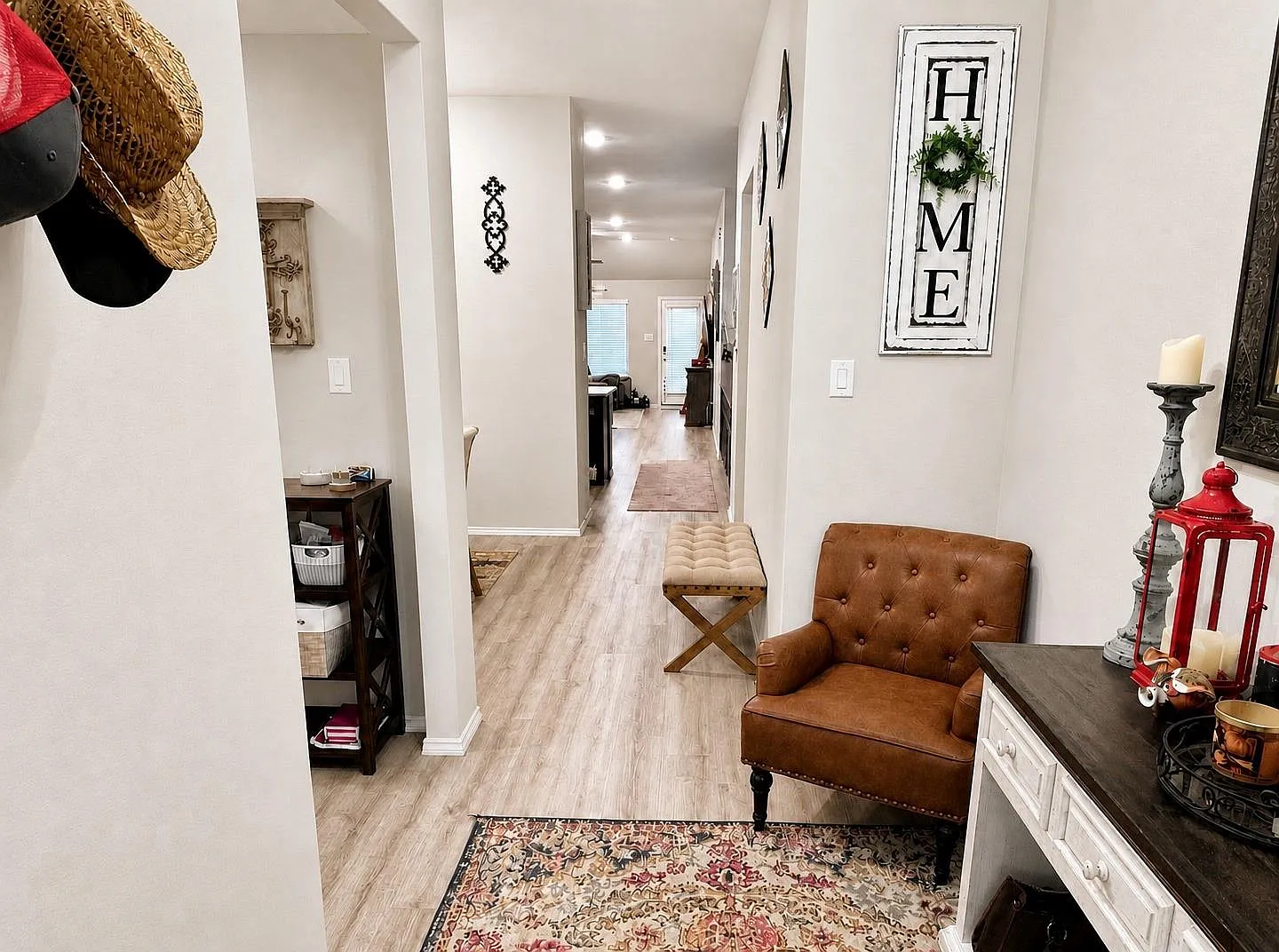 4 bed, 3.0 bath, 2407 sqft, $2,450 — Photo 3
