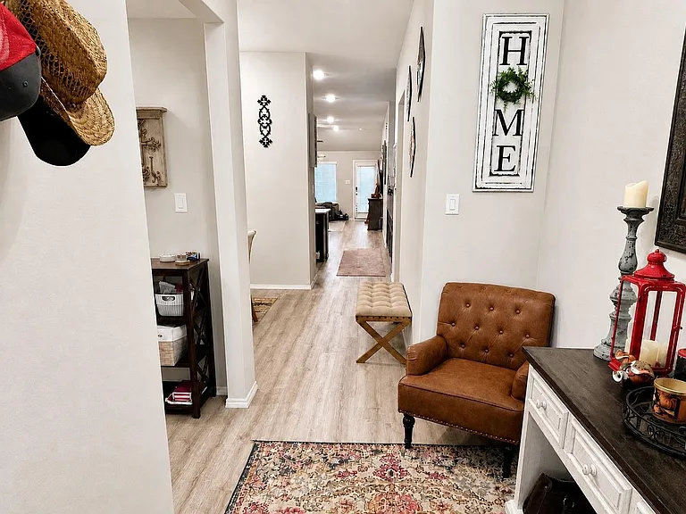7603 Euros Ln — Photo 3