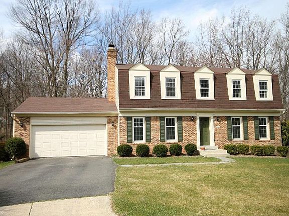 2nd image of 9322 Hobart Ct