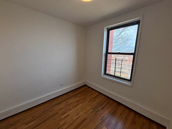 5th image of 480 Concord Ave APT 2L