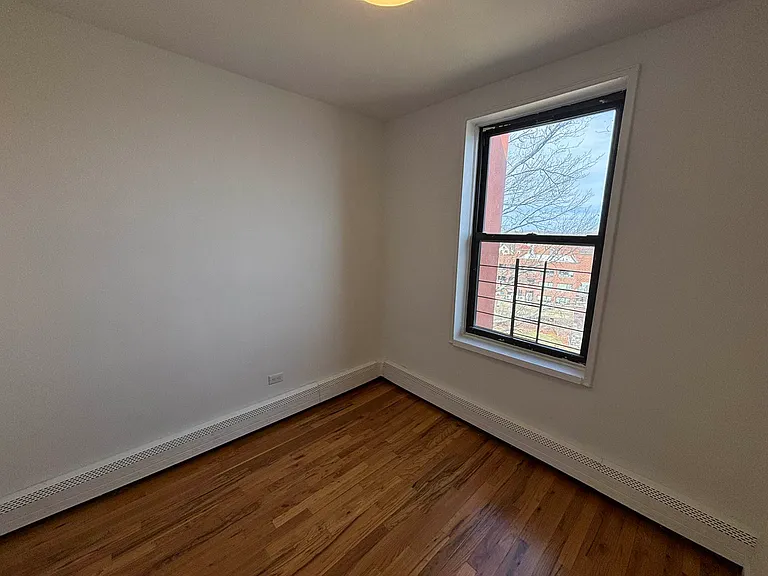 480 Concord Ave #2L — Photo 5