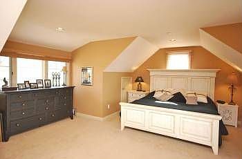 5th image of 120 Weyland Cir