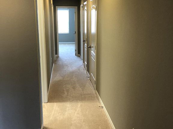 4th image of 378 Misty Grove Ln