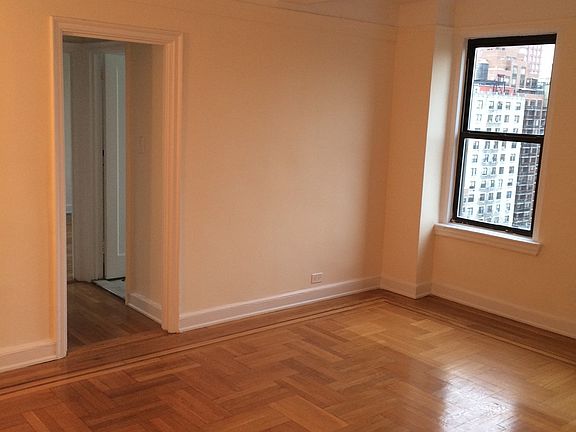 3rd image of 201 W 77th St APT 16B