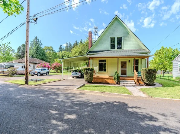 125 Clark St, Saint Helens, OR 97051