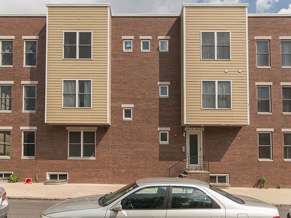 2nd image of 1507 W Oxford St #1