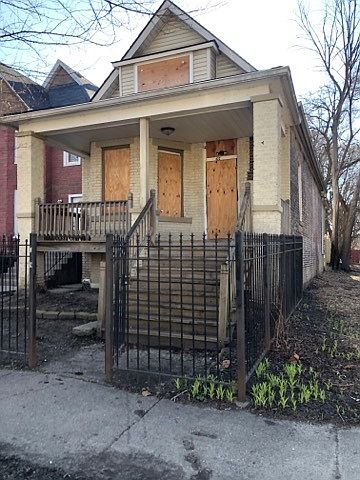 1st image of 422 N Lockwood Ave