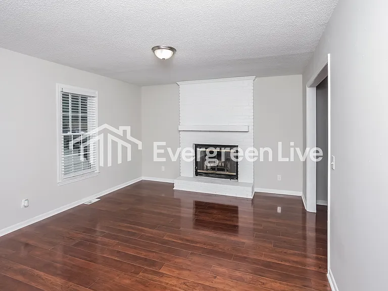 17 Branch Cir — Photo 2