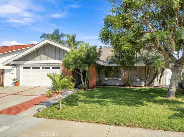 8641 Salt Lake Dr, Huntington Beach, CA 92646