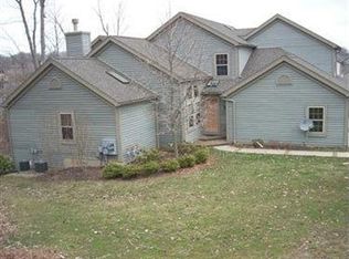 6525 Saint Andrews Dr, Canfield, OH
