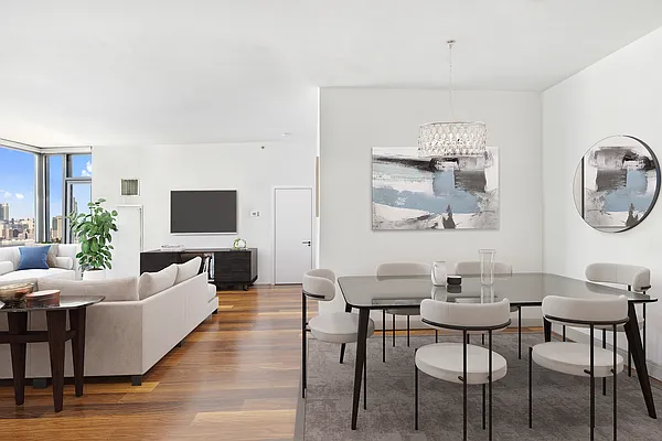 Sold by Compass | media 10