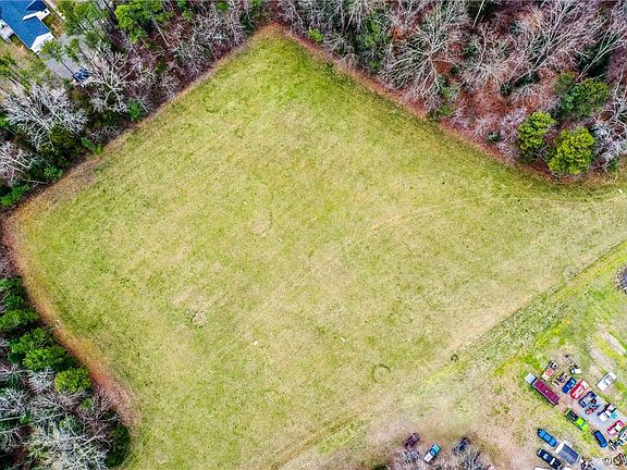 3rd image of 7117 Cattail Run Farm Dr