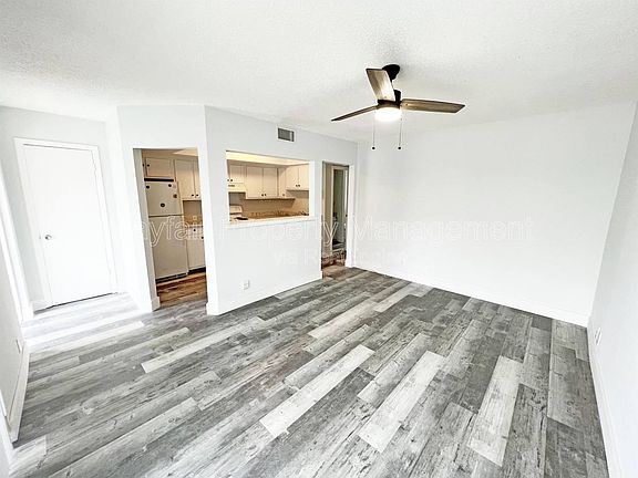 4th image of 1534 SE 15th St