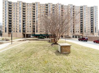 4500 S 4 Mile Run Dr APT 517, Arlington, VA 22204