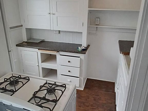 3rd image of 1703 12th Ave APT 201