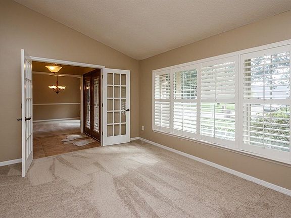 3rd image of 5812 Pitch Pine Dr
