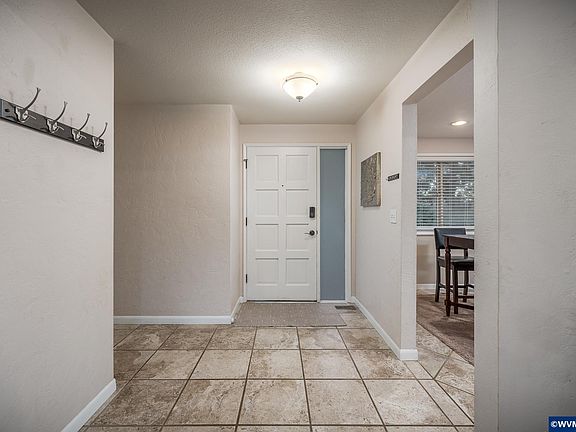 4th image of 2005 Bloom Ln NW