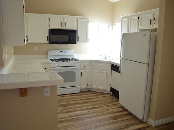 4th image of 1830 N Buffalo Dr Unit 2109