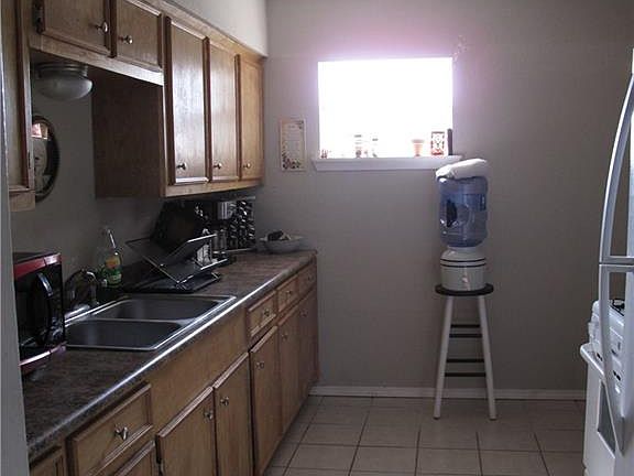 5th image of 4529 Larkspur Ln