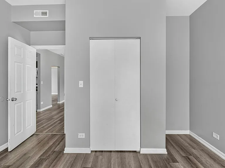 1854 S Central Park Ave #1852-3E — Photo 32