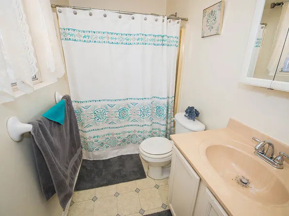 709 Gladstone Cir, Salisbury, MD 21804