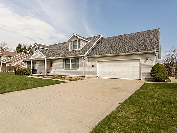 2nd image of 340 Hoelter Ave