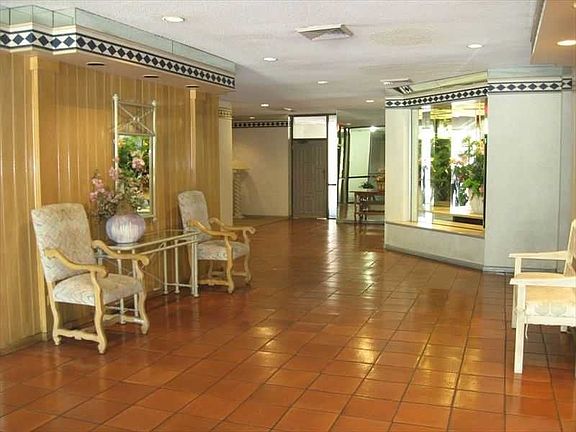 3rd image of 3301 Spanish Moss Ter APT 402