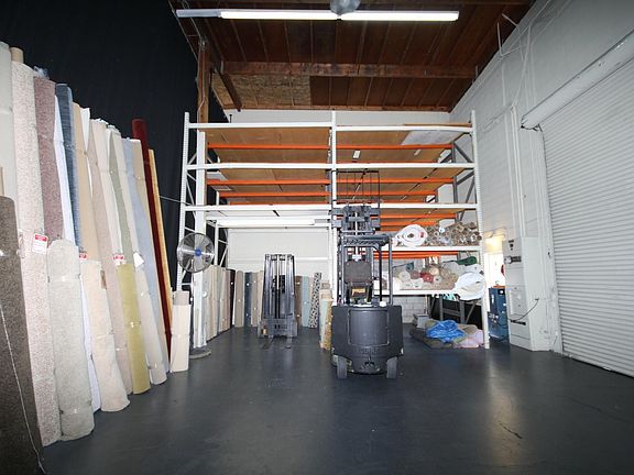 5th image of 13960 Ventura Blvd