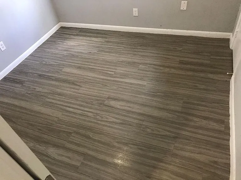 St George Apartments — Photo 20