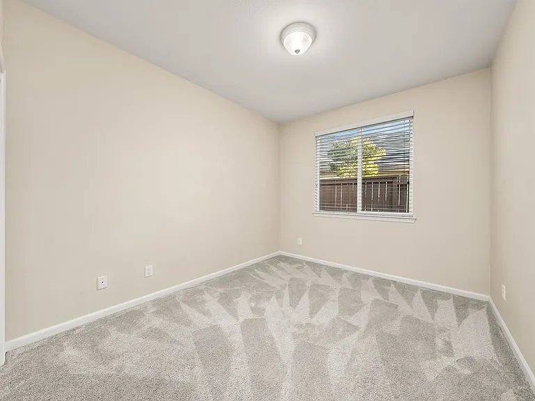 7405 Rothschild Ct — Photo 11