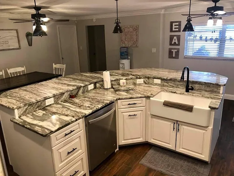 1028 Lamplighter Ln — Photo 9