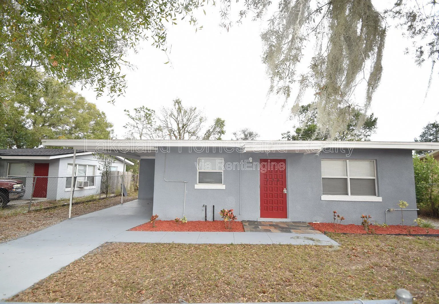 2 bed, 1.0 bath, $1,295 — Photo 2