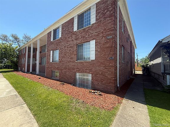 2nd image of 10101 Cadieux Rd