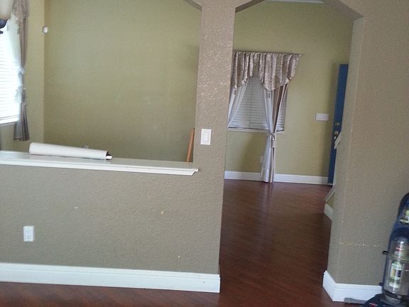 4th image of 1067 Klemeyer Cir