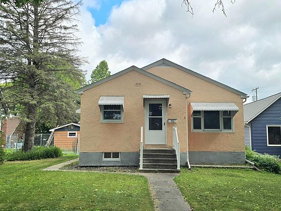 3rd image of 416 10th St