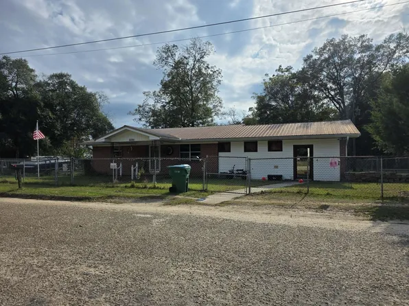 22594 8th Ave, Florala, AL 36442
