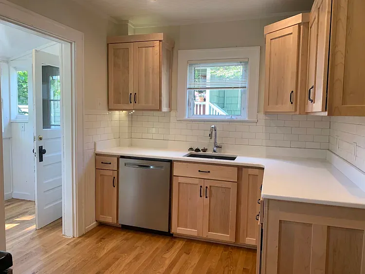 4 bed, 1453 sqft, $4,800 — Photo 3