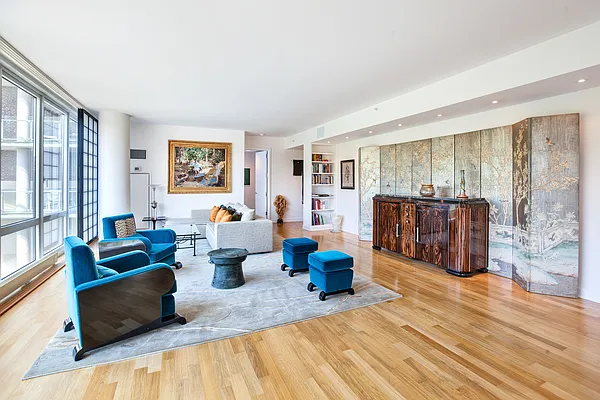 Sold by Isen & Company : Real Estate Advisors | media 7