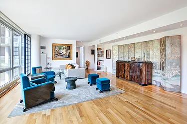 Sold by Isen & Company : Real Estate Advisors