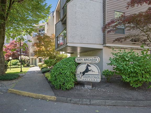 3rd image of 5471 Arcadia Rd #103
