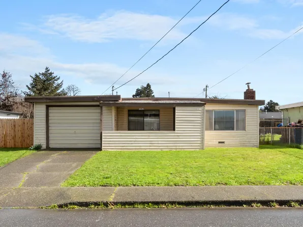 219 Sunnybrook Dr, Fortuna, CA 95540